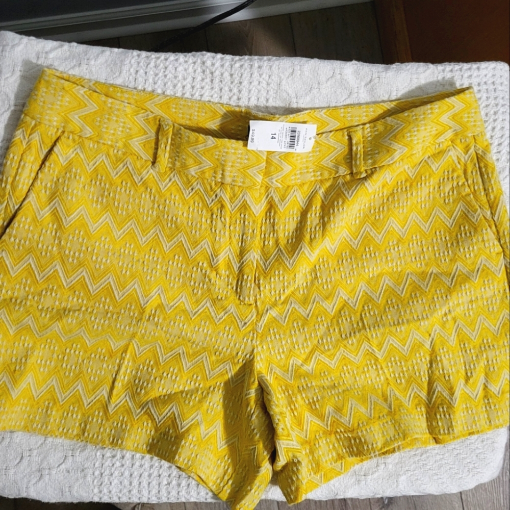 **Yellow Zigzag Patterned Shorts - Size 14 (NWT)**